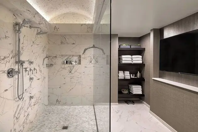 Oda, 1 En Büyük (King) Boy Yatak, Şehir Manzaralı