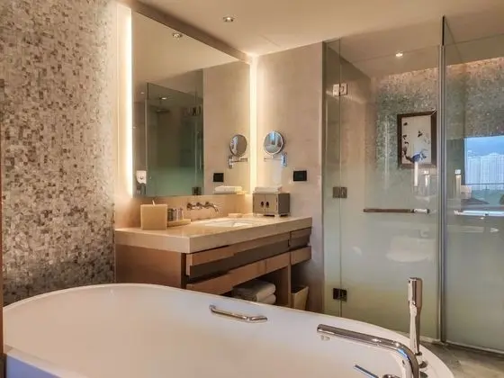 Oda, 2 Çift Kişilik Yatak, Balkon, Kısmi Deniz Manzarası