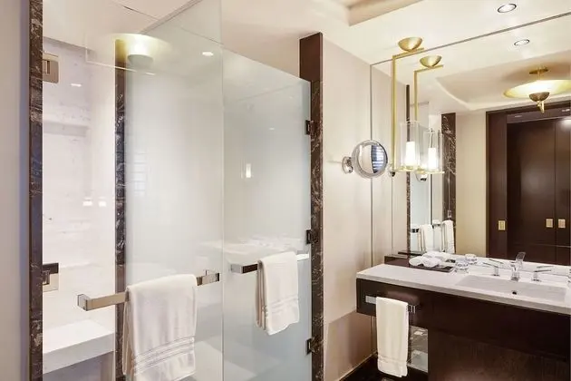 Premium Oda, 2 Çift Kişilik Yatak, Sigara İçilmez, Küvet