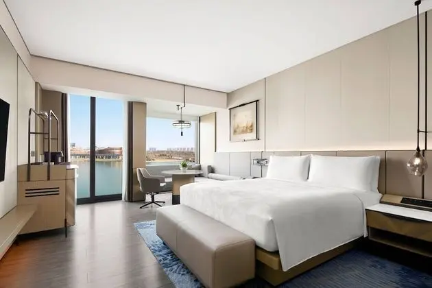 Oda, 1 En Büyük (King) Boy Yatak, Balkon, Göl Manzaralı