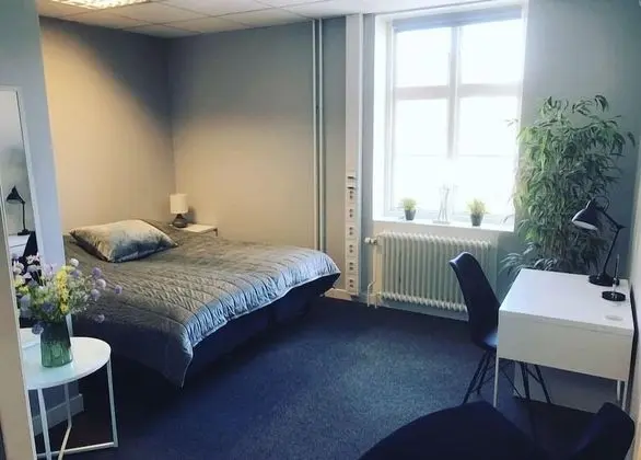 Tek Büyük Yataklı Oda, Ortak Banyo