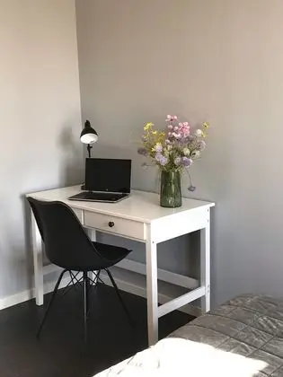 Tek Büyük Yataklı Oda, Ortak Banyo