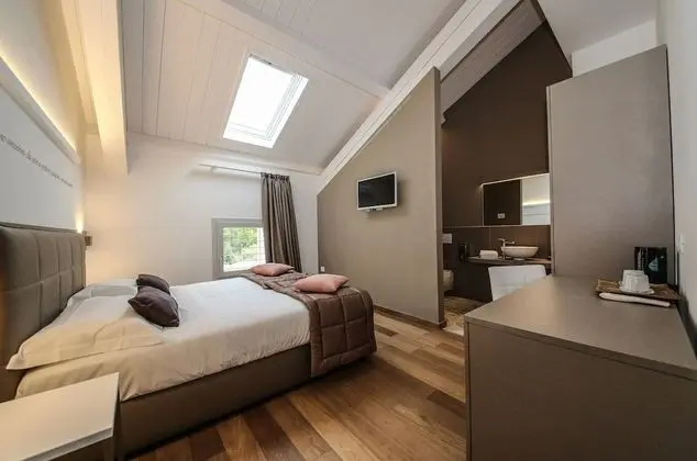 Deluxe Tek Büyük Yataklı Oda, 1 Büyük (Queen) Boy Yatak