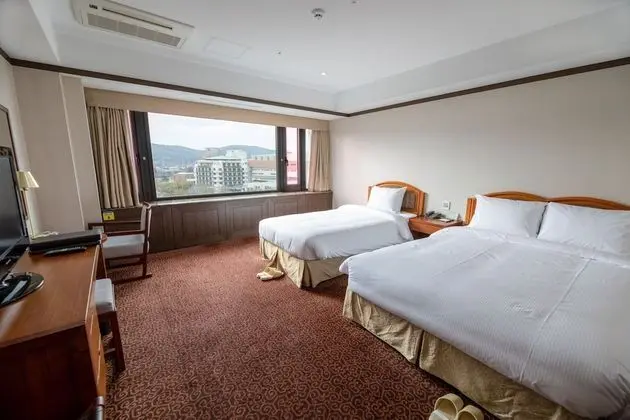 Deluxe İki Ayrı Yataklı Oda (Road View)