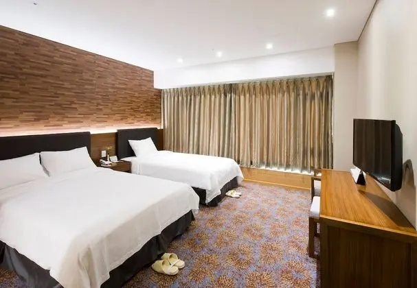 Deluxe İki Ayrı Yataklı Oda (Sky, Road view)