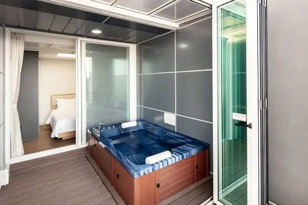 Deluxe Çatı Katı Süiti (Penthouse), Teras (Netflix available)