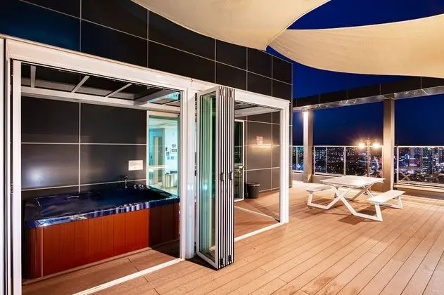 Grand Çatı Katı Süiti (Penthouse), Teras, Göl Manzaralı (Netflix available)
