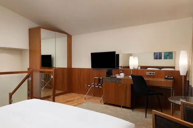 Deluxe Loft