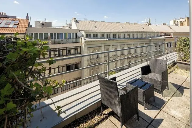 Deluxe Terrace