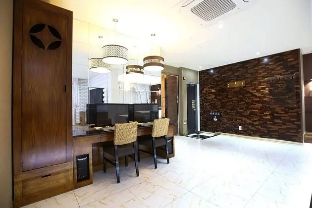 Premier Room (Party) - On site payment for more than 2 people