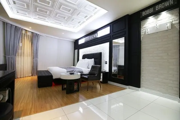 Premium Oda (Onsite payment for more than 2 people)