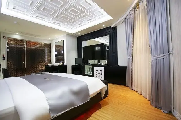 Premium Oda (Onsite payment for more than 2 people)