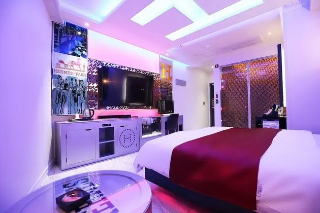 Premium Oda (Onsite payment for more than 2 people)