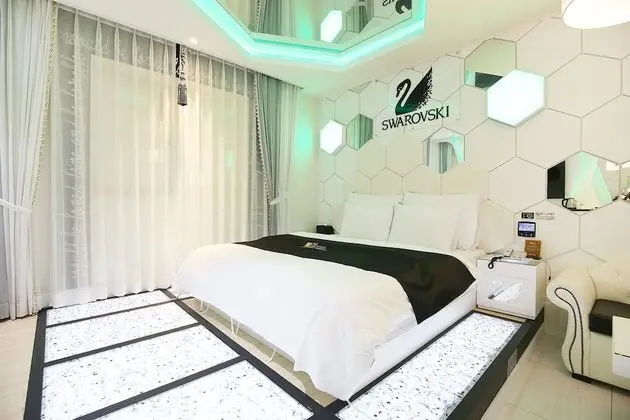 Premium Oda (Onsite payment for more than 2 people)