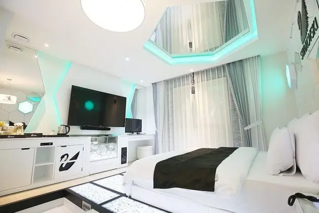 Premium Oda (Onsite payment for more than 2 people)