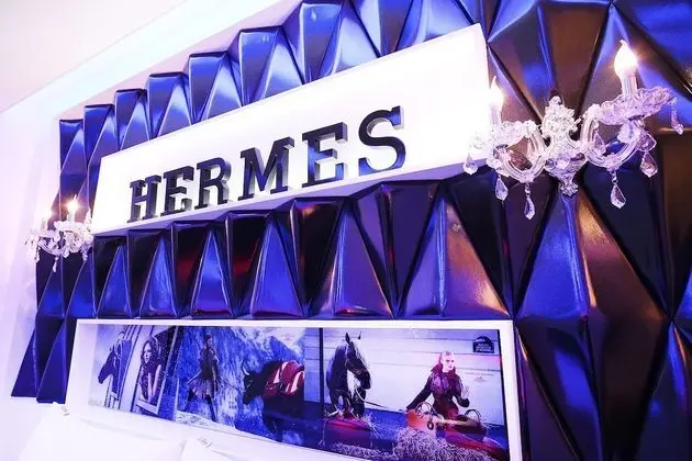 Premium Oda (Onsite payment for more than 2 people)