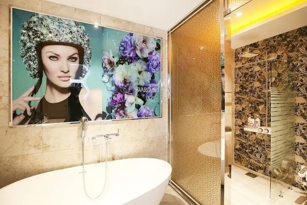 Premium Oda (Onsite payment for more than 2 people)