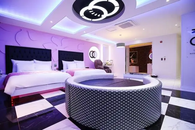 Semi Suite (Karaoke) - On site payment for more than 2 people