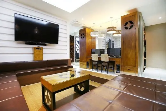 Semi Suite (Karaoke) - On site payment for more than 2 people