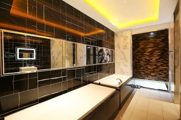 Semi Suite (Karaoke) - On site payment for more than 2 people