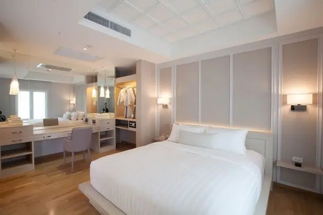 Marble Suite