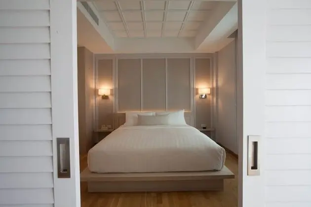 Marble Suite