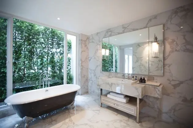 Marble Suite