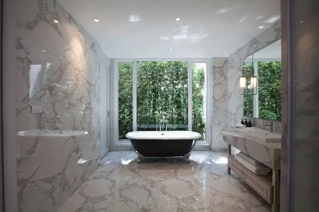 Marble Suite