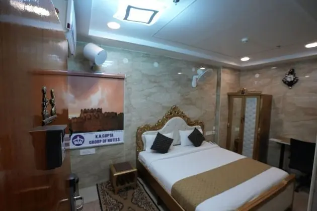 Deluxe Tek Büyük Yataklı Oda
