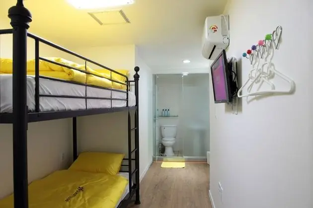 Deluxe Tek Büyük veya İki Ayrı Yataklı Oda (Bunk Bed)