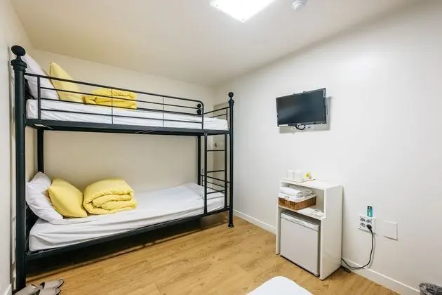 Ortak Ranzalı Oda, Sadece kadınlar için (4 Person Room)