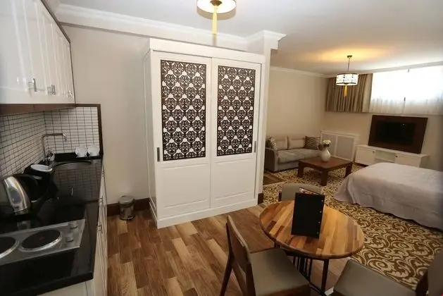 Standart Stüdyo Suit