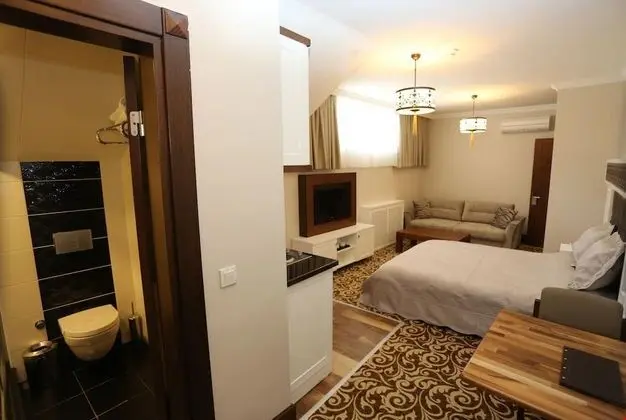 Standart Stüdyo Suit