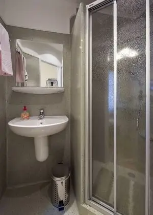 Standard Tek Büyük Yataklı Oda, Sigara İçilmez