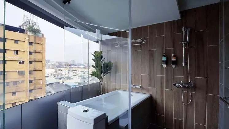 Deluxe Tek Büyük Yataklı Oda, Küvet