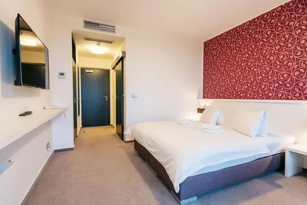 Deluxe Tek Büyük veya İki Ayrı Yataklı Oda