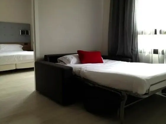 Oda (with living Room)