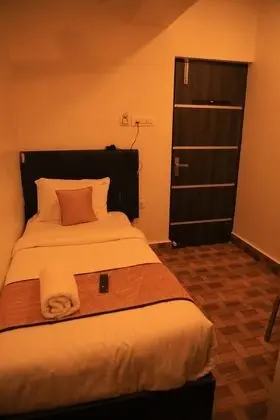 Standard Büyük Yataklı Tek Kişilik Oda