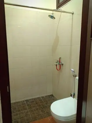 Economy Tek Büyük Yataklı Oda