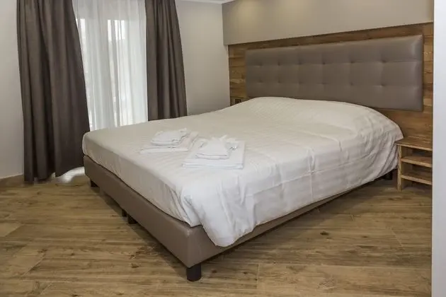 Tek Büyük veya İki Ayrı Yataklı Oda