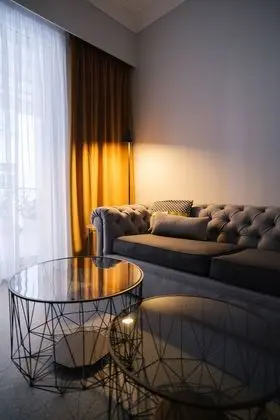 Black & White Suite