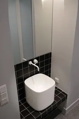 Black & White Suite