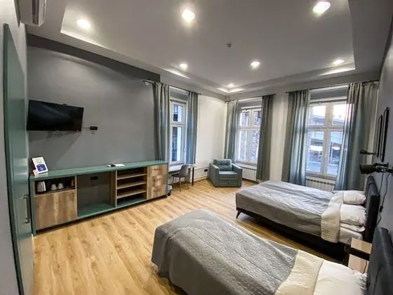 Dört Kişilik Oda, Ortak Banyo