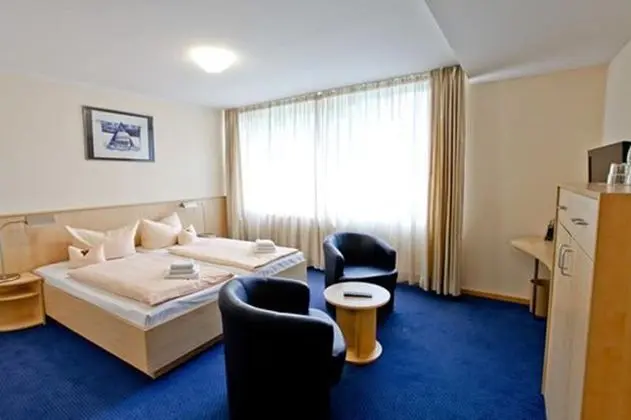 Classic Tek Büyük Yataklı Oda