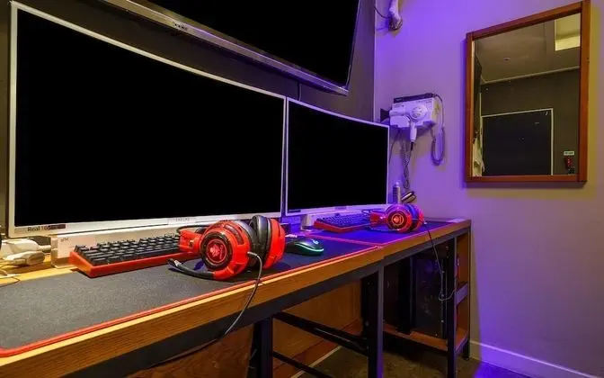 Oda (Premium Twin with Couple PC (LOL or P)