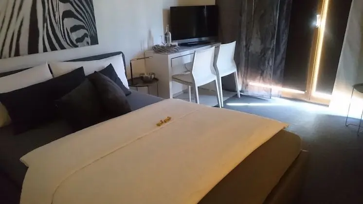 Design Stüdyo, Balkon, Bahçe Manzaralı (B'nB)