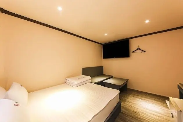 Oda (Regular Room)