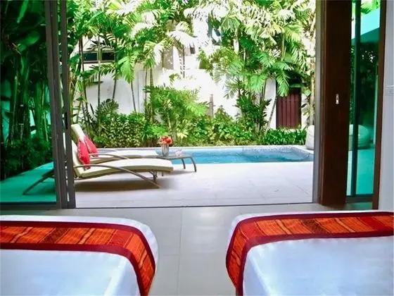 Villa, 2 Yatak Odası, Havuz Kenarı