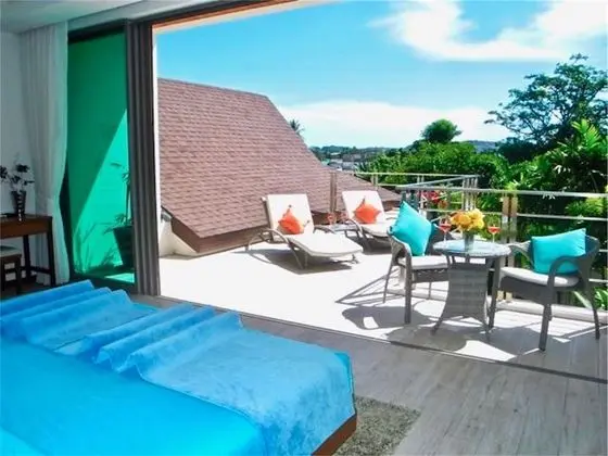 Villa, 3 Yatak Odası, Havuz Kenarı