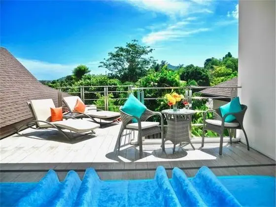 Villa, 3 Yatak Odası, Havuz Kenarı